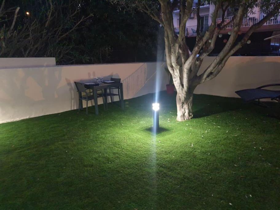Superbe Appartement Avec Jacuzzi Et Exterieur Perpignan Bagian luar foto