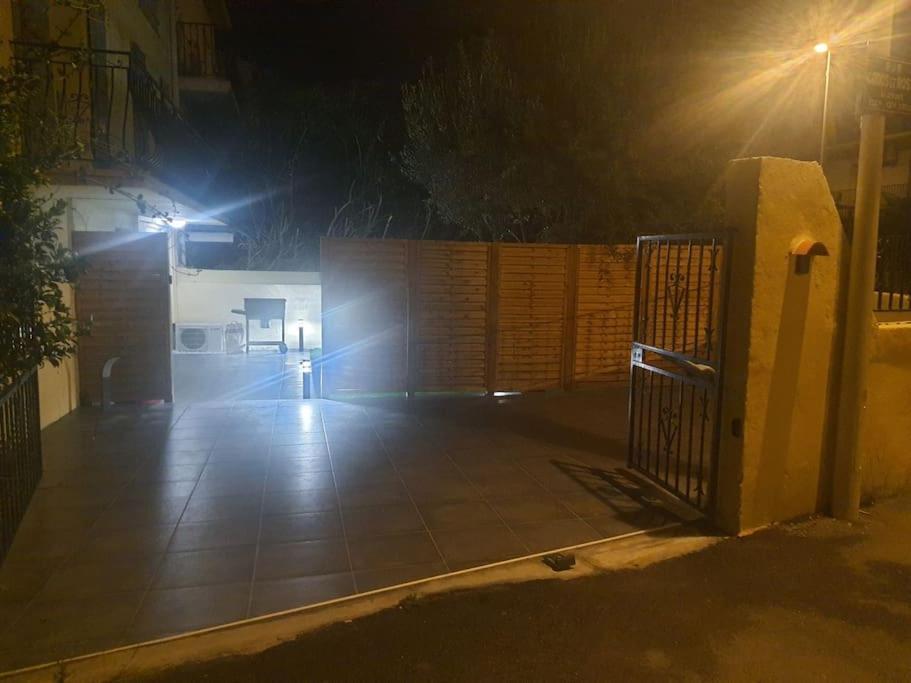 Superbe Appartement Avec Jacuzzi Et Exterieur Perpignan Bagian luar foto