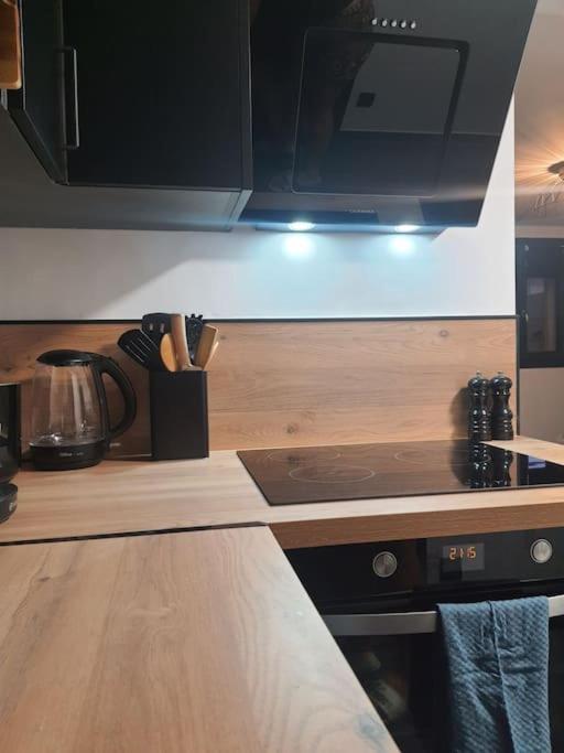 Superbe Appartement Avec Jacuzzi Et Exterieur Perpignan Bagian luar foto